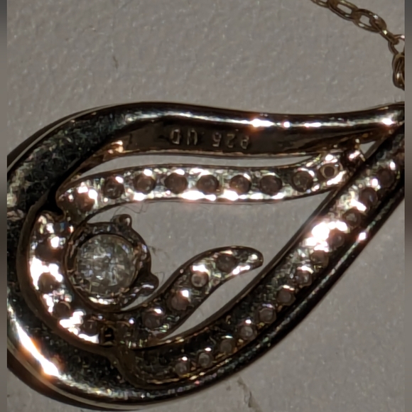 Teardrop pendant necklace - Picture 2 of 14
